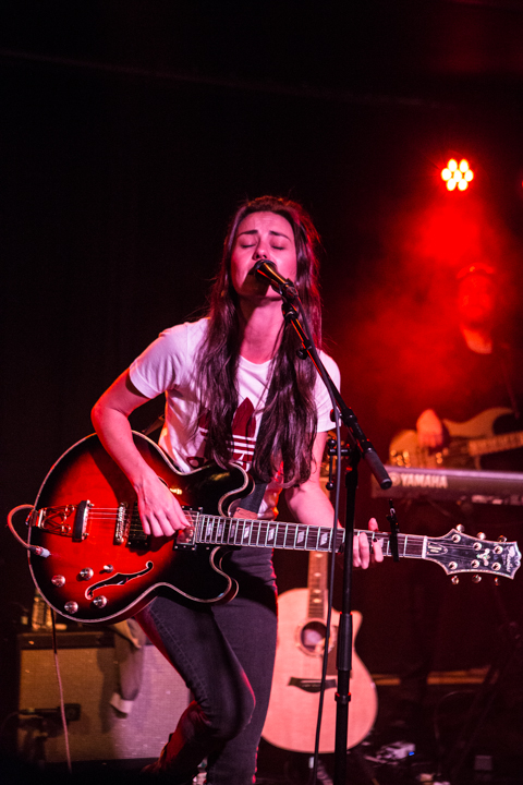 Amy Shark @ Trix, picture 6, photographed by Dieter  Boone - FrontView Magazine