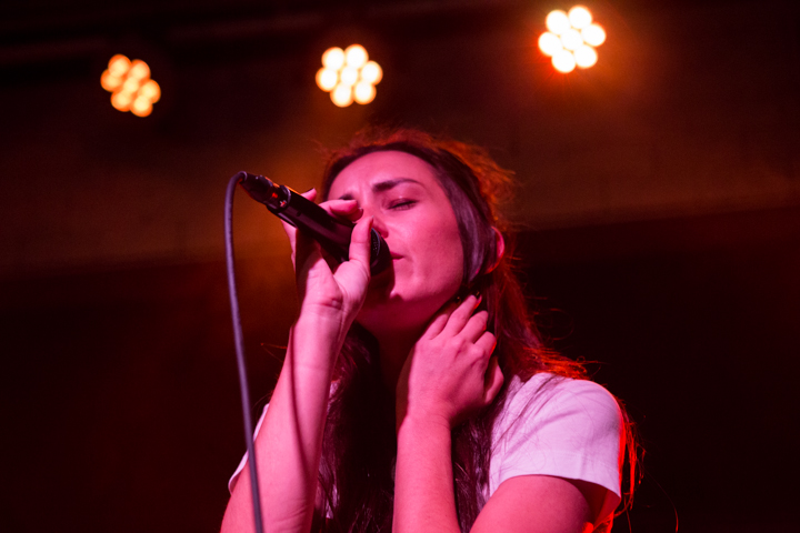 Amy Shark @ Trix, picture 8, photographed by Dieter  Boone - FrontView Magazine