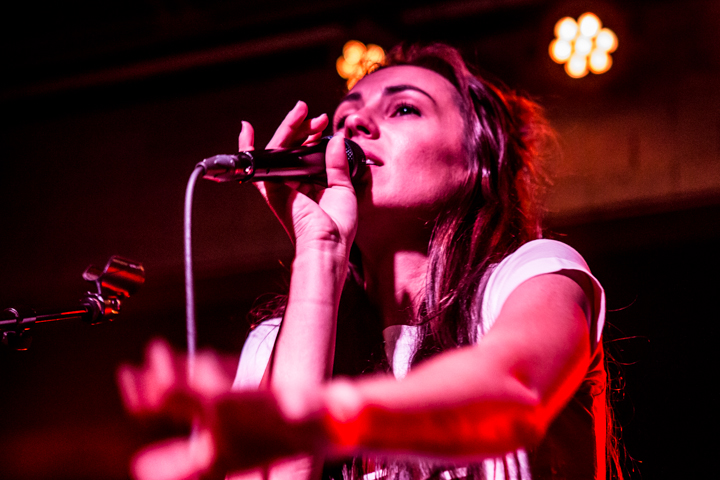 Amy Shark @ Trix, picture 9, photographed by Dieter  Boone - FrontView Magazine