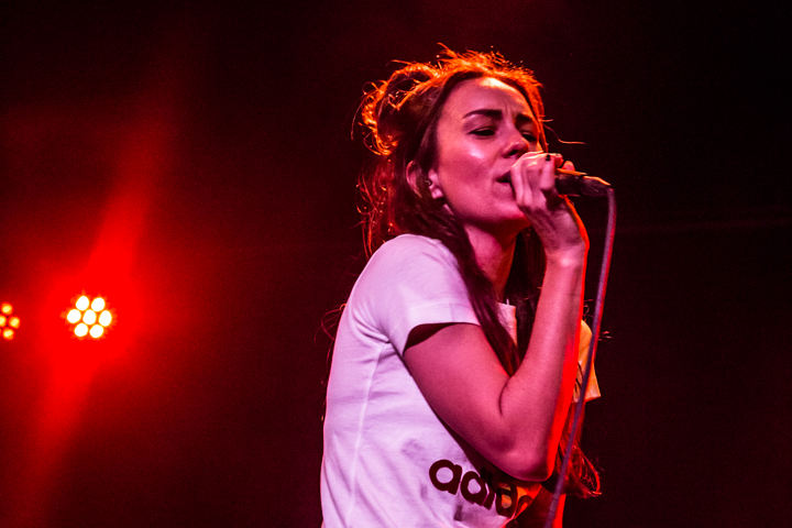 Amy Shark @ Trix, picture 13, photographed by Dieter  Boone - FrontView Magazine
