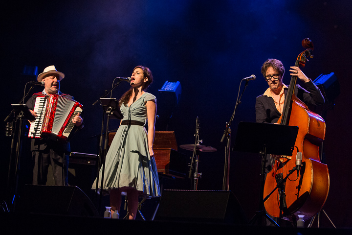 Lien Van de Kelder, Jan De Smet en Wouter Berlaen @ De Roma, picture 5, photographed by Marc Verdonck - FrontView Magazine