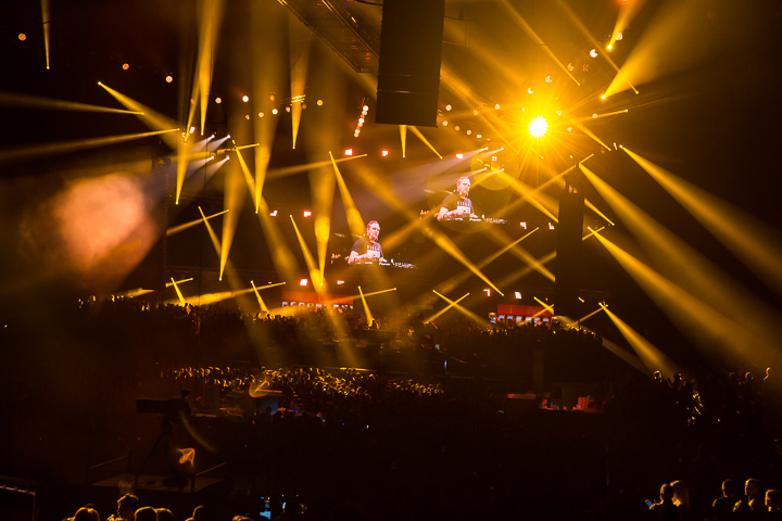 MNM Back to the 90's & 00's @ Sportpaleis, picture 13, photographed by Marc Verdonck - FrontView Magazine