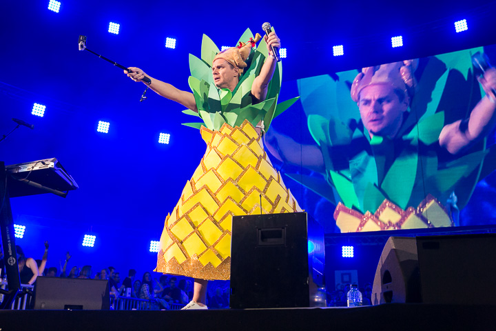 MNM Back to the 90's & 00's @ Sportpaleis, picture 59, photographed by Marc Verdonck - FrontView Magazine