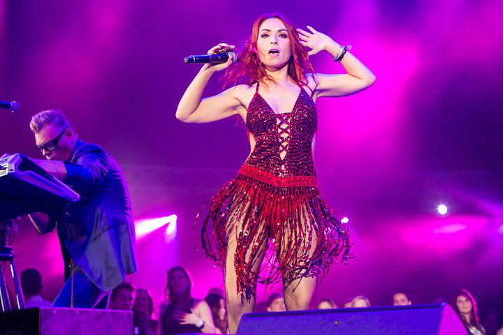 MNM Back to the 90's & 00's @ Sportpaleis, picture 62, photographed by Marc Verdonck - FrontView Magazine