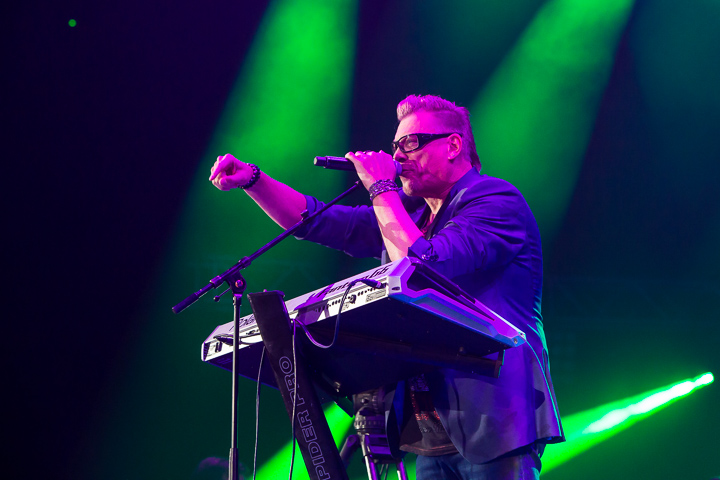 MNM Back to the 90's & 00's @ Sportpaleis, picture 63, photographed by Marc Verdonck - FrontView Magazine