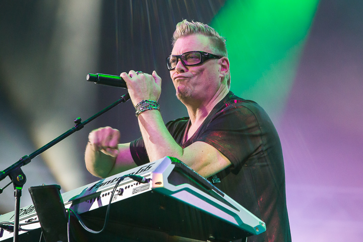 MNM Back to the 90's & 00's @ Sportpaleis, picture 66, photographed by Marc Verdonck - FrontView Magazine