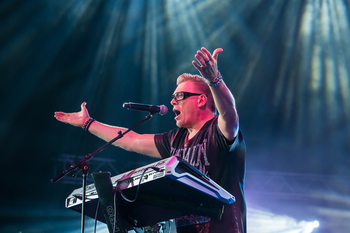 MNM Back to the 90's & 00's @ Sportpaleis, picture 75, photographed by Marc Verdonck - FrontView Magazine
