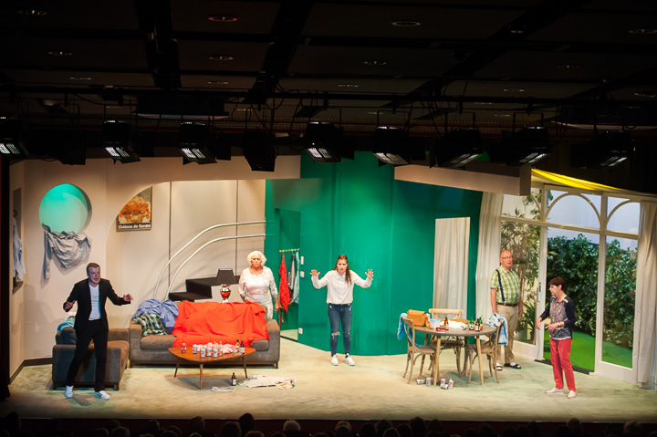 Première Stank voor Dank @ echt Antwaarps teater, foto 62, foto's door Goele Bormans - FrontView Magazine