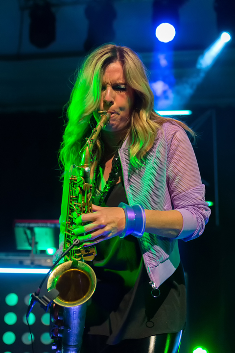 Candy Dulfer @ De Casino, foto 22, foto's door Edwin Houdevelt - FrontView Magazine