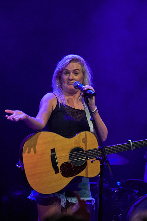 Miss Montreal @ Effenaar, foto 29, foto's door James Van Roosbroeck - FrontView Magazine