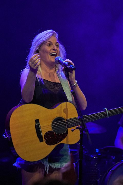 Miss Montreal @ Effenaar, foto 32, foto's door James Van Roosbroeck - FrontView Magazine