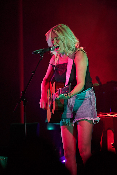 Miss Montreal @ Effenaar, foto 35, foto's door James Van Roosbroeck - FrontView Magazine