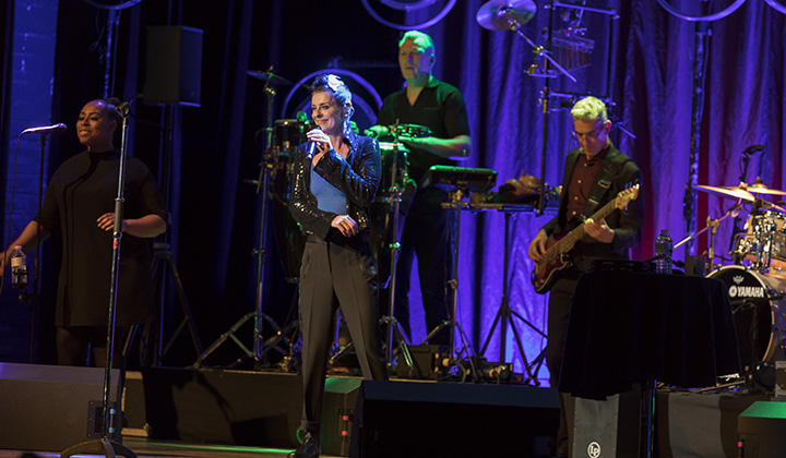 Lisa stansfield @ De Roma, picture 9, photographed by dirk janssens - FrontView Magazine