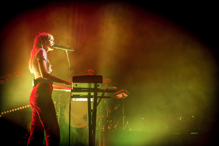 Angéle @ Het Depot, picture 14, photographed by Kristof Hayen - FrontView Magazine