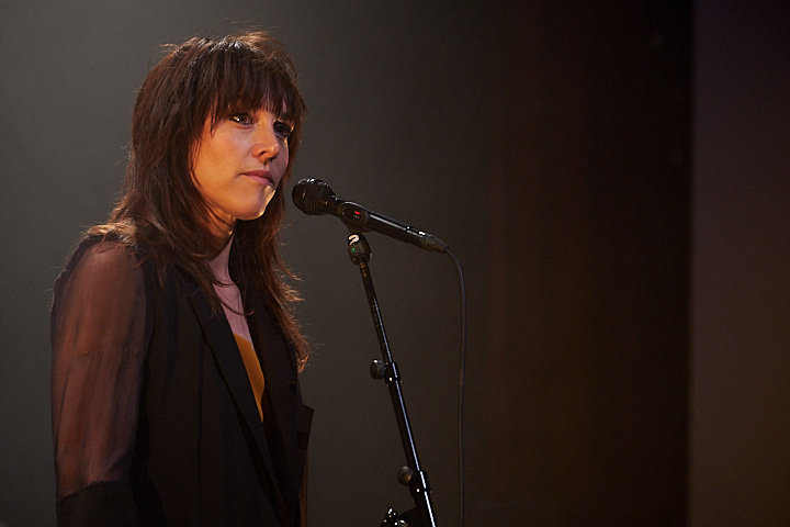 Wende @ Roma, picture 5, photographed by James Van Roosbroeck - FrontView Magazine