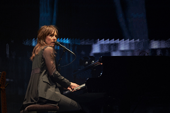Wende @ Roma, picture 17, photographed by James Van Roosbroeck - FrontView Magazine