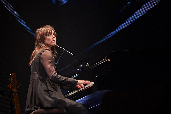 Wende @ Roma, picture 18, photographed by James Van Roosbroeck - FrontView Magazine