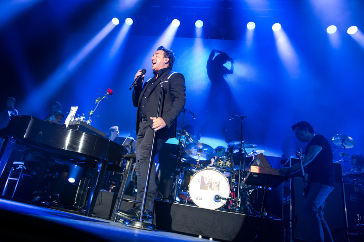 Marco Borsato @ 013, foto 4, foto's door Dorien Goetschalckx - FrontView Magazine