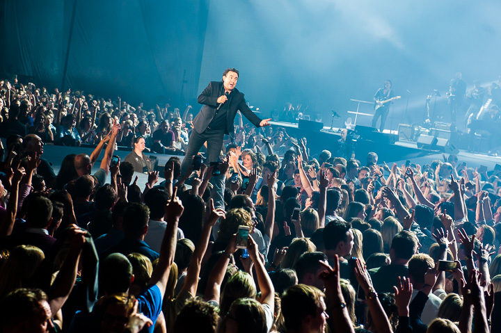 Marco Borsato - Thuis @ Sportpaleis, picture 45, photographed by Dimitri Vanlommel - FrontView Magazine