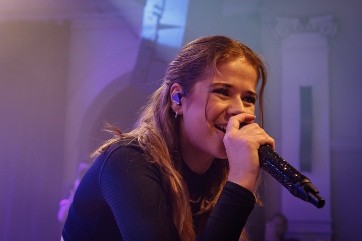 Laura Tesoro @ De Casino, picture 3, photographed by Alex Wyckmans - FrontView Magazine