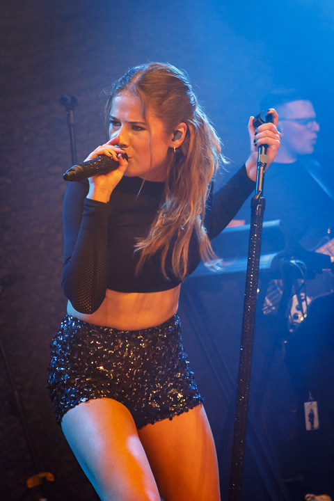 Laura Tesoro @ De Casino, picture 8, photographed by Alex Wyckmans - FrontView Magazine