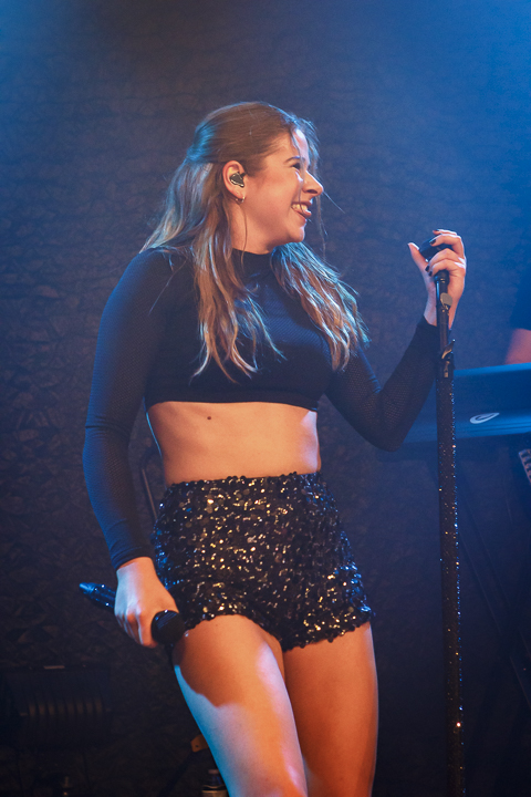 Laura Tesoro @ De Casino, picture 10, photographed by Alex Wyckmans - FrontView Magazine
