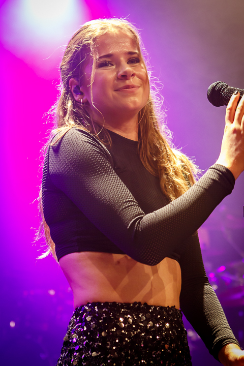Laura Tesoro @ De Casino, picture 12, photographed by Alex Wyckmans - FrontView Magazine