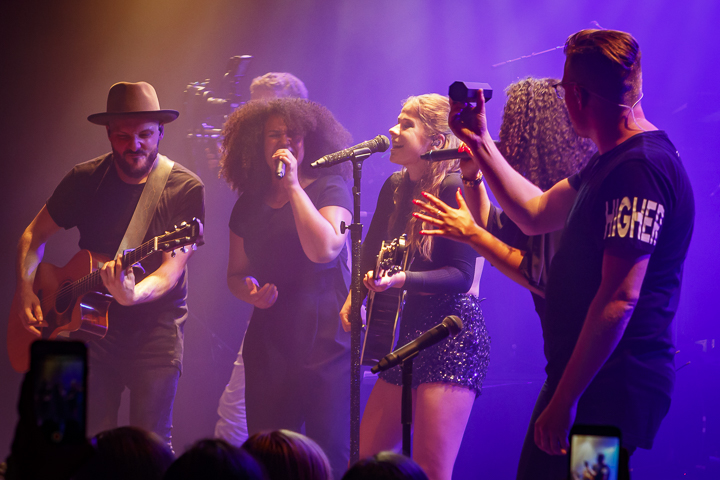 Laura Tesoro @ De Casino, picture 20, photographed by Alex Wyckmans - FrontView Magazine