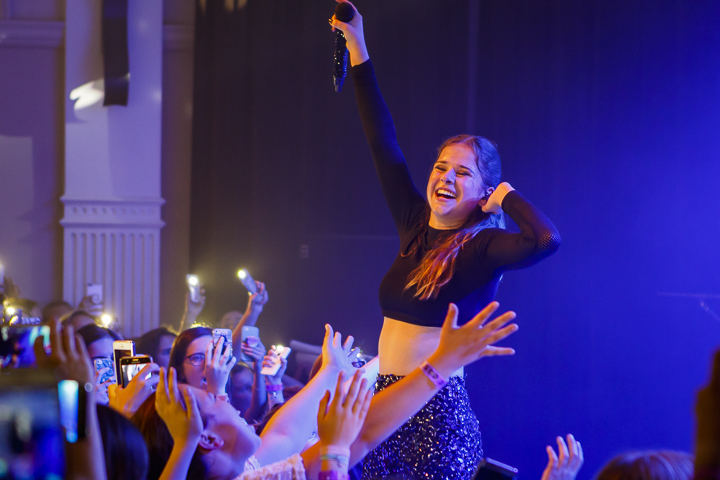 Laura Tesoro @ De Casino, picture 24, photographed by Alex Wyckmans - FrontView Magazine