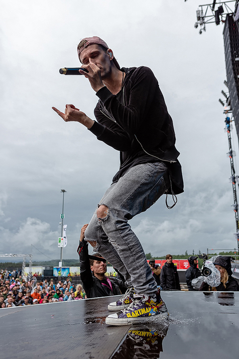 Walking On Cars @ Rock Am Ring 2018, picture 3, photographed by Edwin Houdevelt - FrontView Magazine
