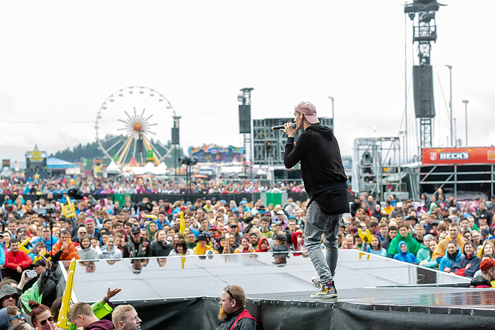 Walking On Cars @ Rock Am Ring 2018, picture 8, photographed by Edwin Houdevelt - FrontView Magazine