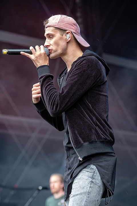 Walking On Cars @ Rock Am Ring 2018, picture 28, photographed by Edwin Houdevelt - FrontView Magazine