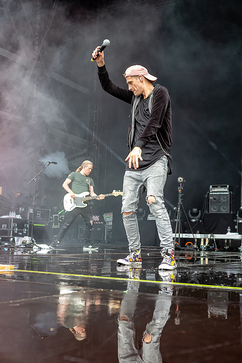 Walking On Cars @ Rock Am Ring 2018, picture 34, photographed by Edwin Houdevelt - FrontView Magazine