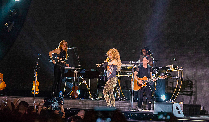 Shakira- El Dorado World Tour @ sportpaleis Antwerpen, picture 2, photographed by dirk janssens - FrontView Magazine