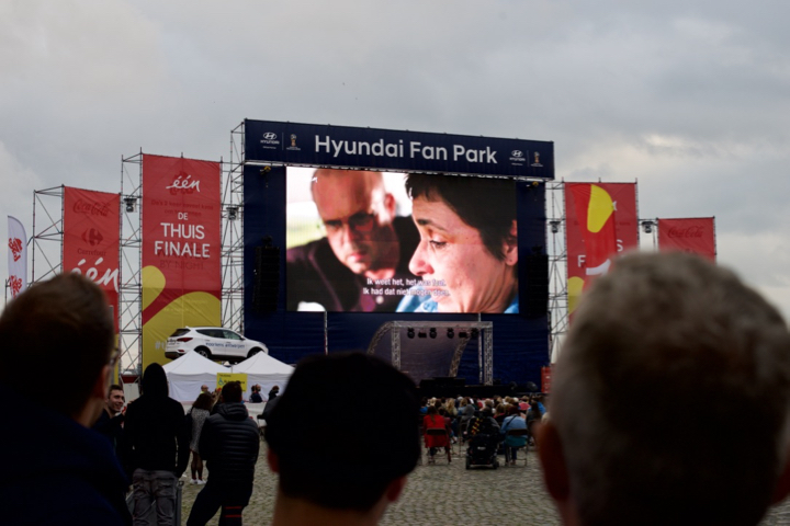 Thuis-finale op groot scherm @ Antwerpen, foto 22, foto's door Bart Baevegems - FrontView Magazine