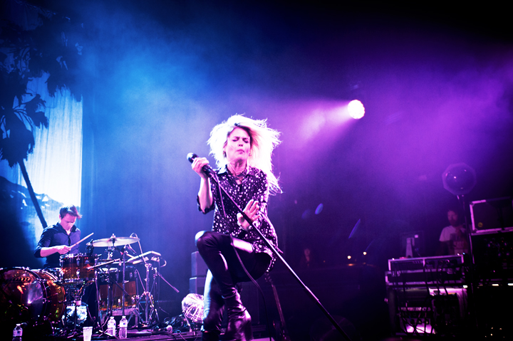 The Kills @ Ancienne Belgique, picture 2, photographed by Magali Decamps - FrontView Magazine