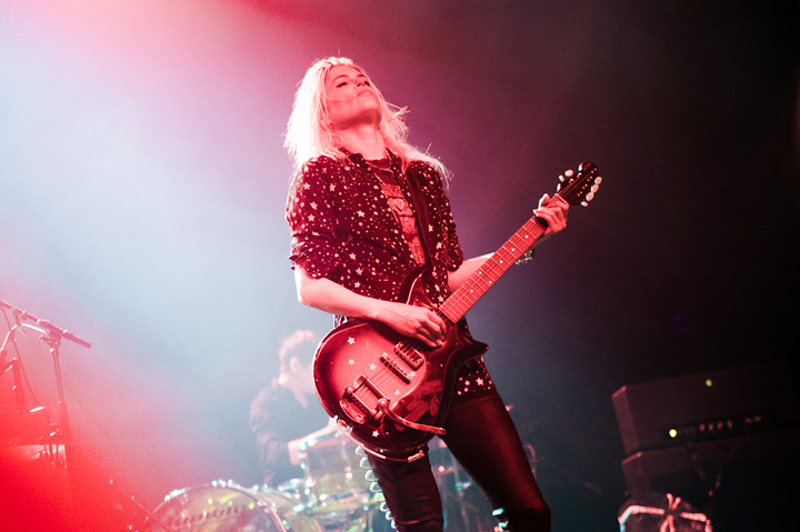 The Kills @ Ancienne Belgique, picture 6, photographed by Magali Decamps - FrontView Magazine