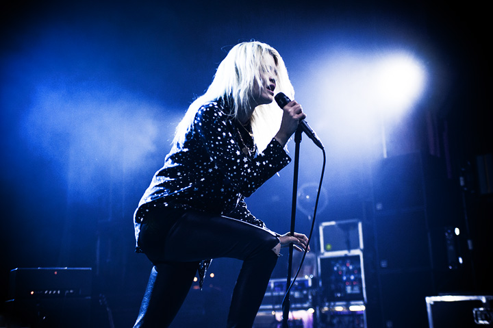 The Kills @ Ancienne Belgique, picture 9, photographed by Magali Decamps - FrontView Magazine