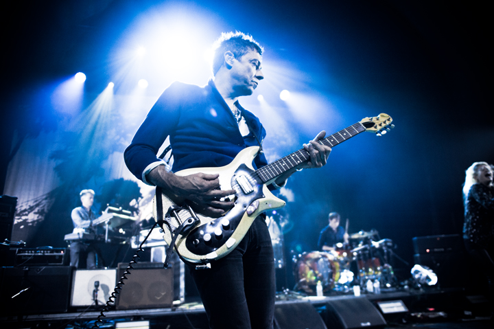 The Kills @ Ancienne Belgique, picture 10, photographed by Magali Decamps - FrontView Magazine