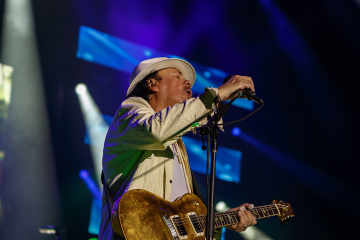 Carlos Santana - Divination Tour @ Sportpaleis, picture 8, photographed by Alex Wyckmans - FrontView Magazine