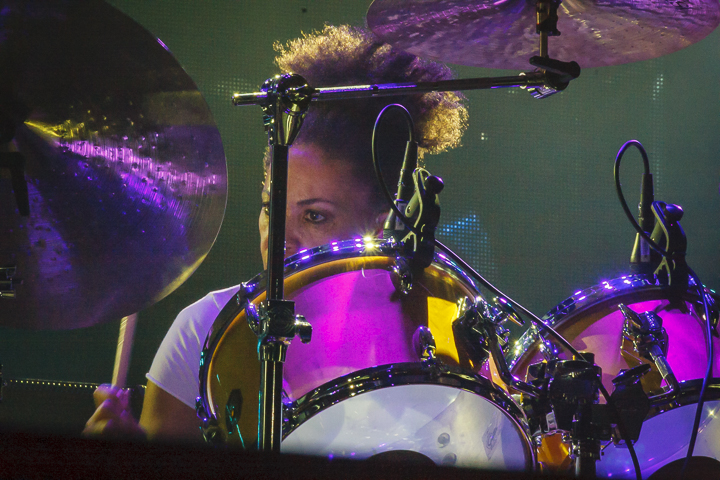 Carlos Santana - Divination Tour @ Sportpaleis, picture 15, photographed by Alex Wyckmans - FrontView Magazine