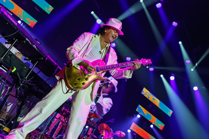 Carlos Santana - Divination Tour @ Sportpaleis, picture 19, photographed by Alex Wyckmans - FrontView Magazine