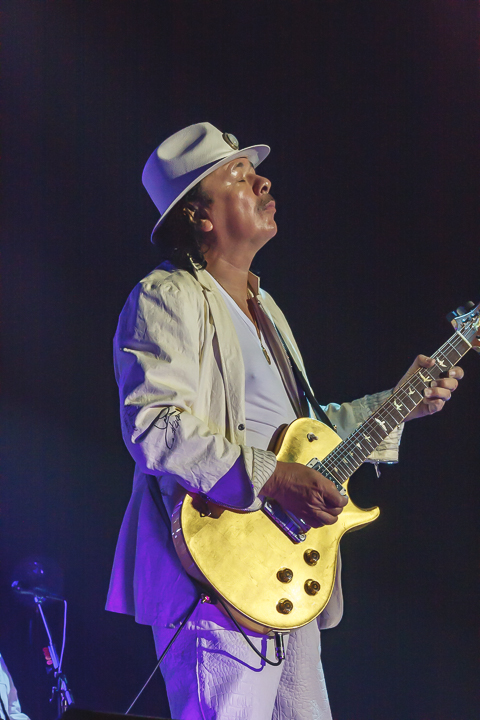 Carlos Santana - Divination Tour @ Sportpaleis, picture 20, photographed by Alex Wyckmans - FrontView Magazine