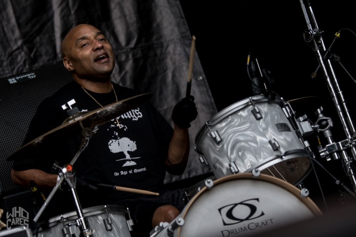 Dog Eat Dog @ Rock voor Specials, picture 2, photographed by Luc Luyten - FrontView Magazine