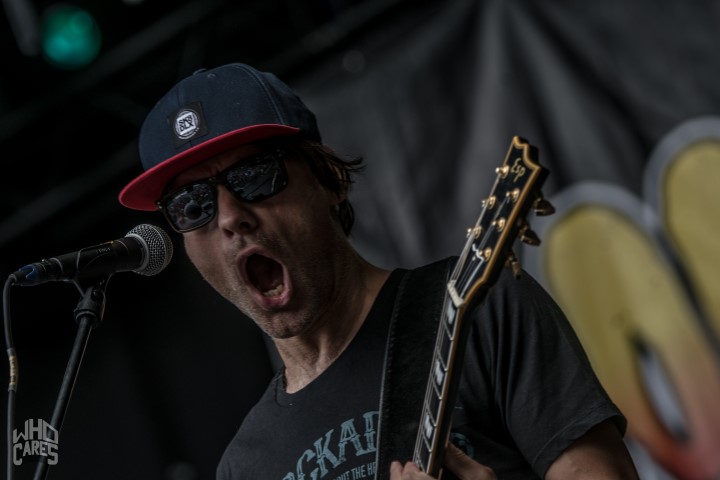Dog Eat Dog @ Rock voor Specials, picture 9, photographed by Luc Luyten - FrontView Magazine