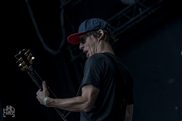 Dog Eat Dog @ Rock voor Specials, picture 11, photographed by Luc Luyten - FrontView Magazine