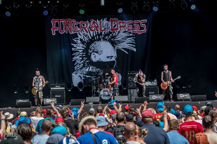 Funeral Dress @ Rock voor Specials, picture 19, photographed by Luc Luyten - FrontView Magazine