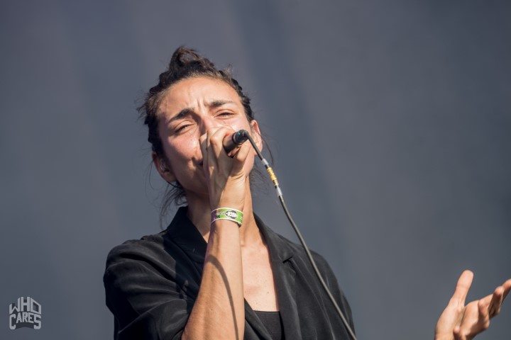 Intergalactic Lovers @ Rock voor Specials, picture 4, photographed by Luc Luyten - FrontView Magazine