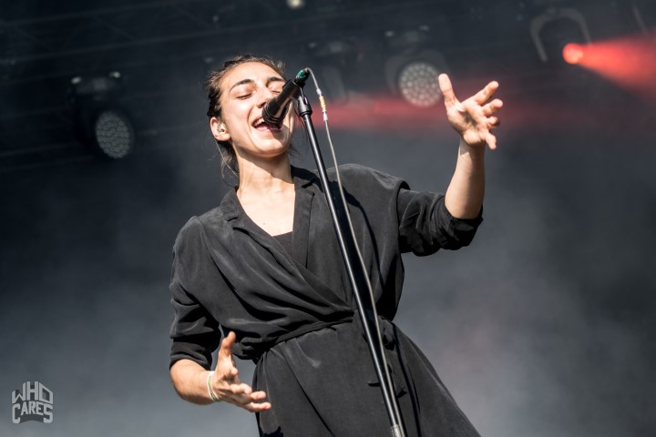 Intergalactic Lovers @ Rock voor Specials, picture 9, photographed by Luc Luyten - FrontView Magazine
