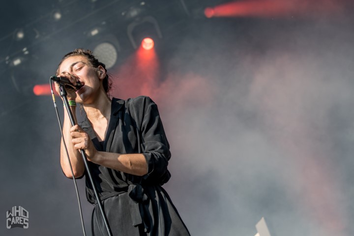 Intergalactic Lovers @ Rock voor Specials, picture 10, photographed by Luc Luyten - FrontView Magazine